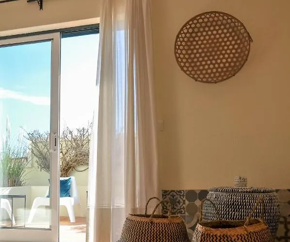 Villa 2bdr Townhouse Duplex With Pool By Lovelystay *