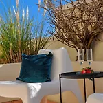 2bdr Townhouse Duplex With Pool By Lovelystay فيريغودو